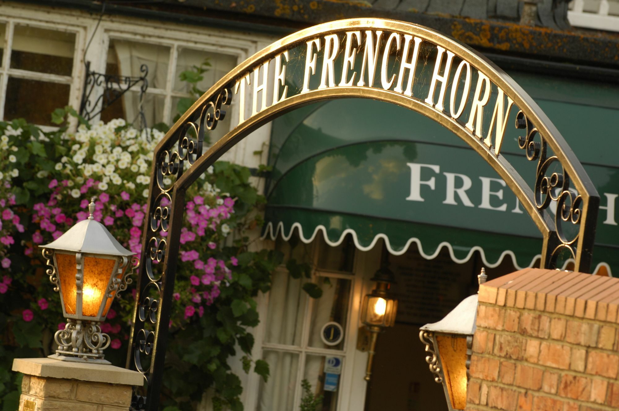 The French Horn Hotell Reading Eksteriør bilde